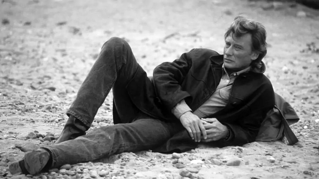 Johnny Hallyday et Saint-Tropez : Quand l'amour et la musique s'entrelacent sur la Côte d'Azur
